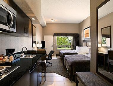 Hotel Ramada By Wyndham Conklin Extérieur photo