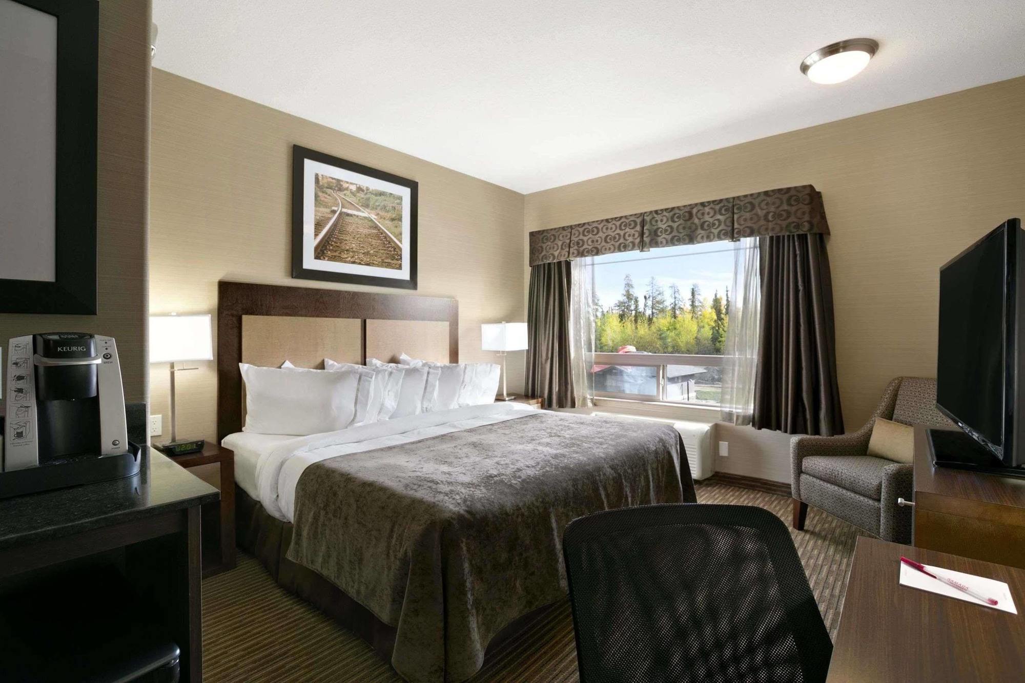 Hotel Ramada By Wyndham Conklin Extérieur photo